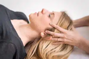 Mal di testa? L'osteopatia può alleviare il dolore