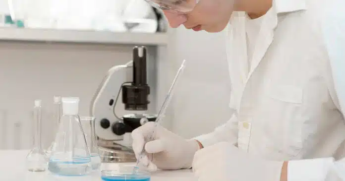 close-up-researcher-in-lab