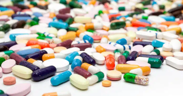 Il farmaco che dimezza i morti da covid