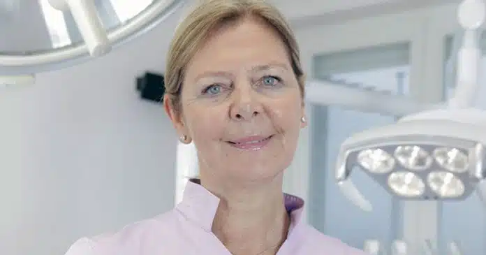 Il nuovo trend in odontoiatria: lo smile makeover con le faccette dentali