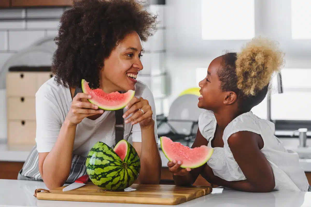 Mangiare frutta più spesso previene depressione