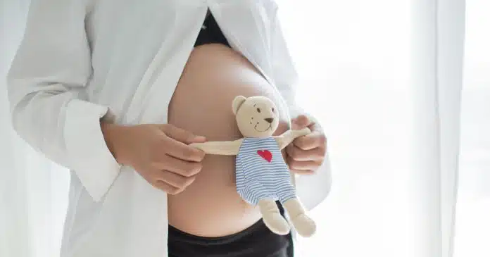 Obesità: gli effetti si tramandano dalla madre ai figli